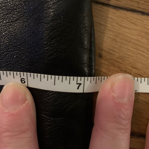 Danier Leather Pants Size 6 - Picture 8 of 12